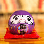 Cargar imagen en el visor de la galería, Hucha Daruma Violeta