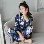 Cargar imagen en el visor de la galería, Pijama Japonés Mujer de Satén
