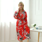 Cargar imagen en el visor de la galería, Pijama Largo Estilo Kimono Estampado Floral Rojo