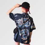 Cargar imagen en el visor de la galería, Blusa con Estampado de Dragón 'Kitaiwo'

