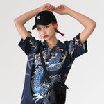 Cargar imagen en el visor de la galería, Blusa con Estampado de Dragón 'Kitaiwo'
