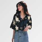 Cargar imagen en el visor de la galería, Blusa Estilo Japonés Estampado de Gatos 'Nichino'
