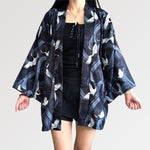 Cargar imagen en el visor de la galería, Chaqueta Kimono Mujer Torbellino Azul 'Danshoku'
