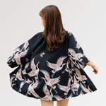 Cargar imagen en el visor de la galería, Chaqueta Kimono Vuelo de Grullas 'Itsukushima'
