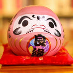 Cargar imagen en el visor de la galería, Hucha Daruma Rosa
