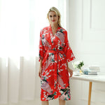Cargar imagen en el visor de la galería, Pijama Largo Estilo Kimono Estampado Floral Rojo
